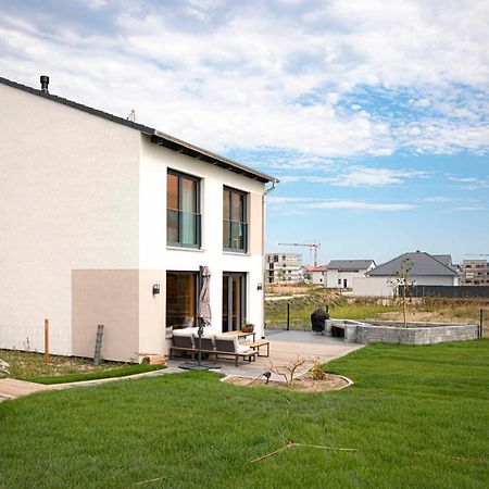 Perfekter Rueckzugsort - Probewohnen Im Musterhaus Waghäusel Exterior foto